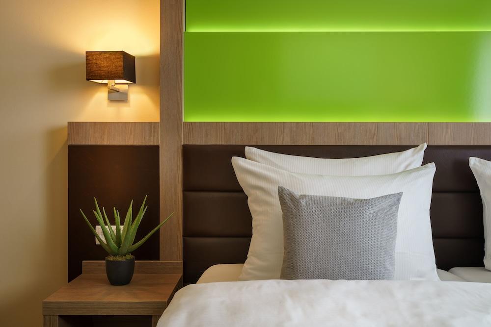 Holiday Inn - The Niu, Fusion Hamburg St. Georg By Ihg Exterior photo